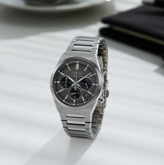 Seiko Essentials Collection SSB455