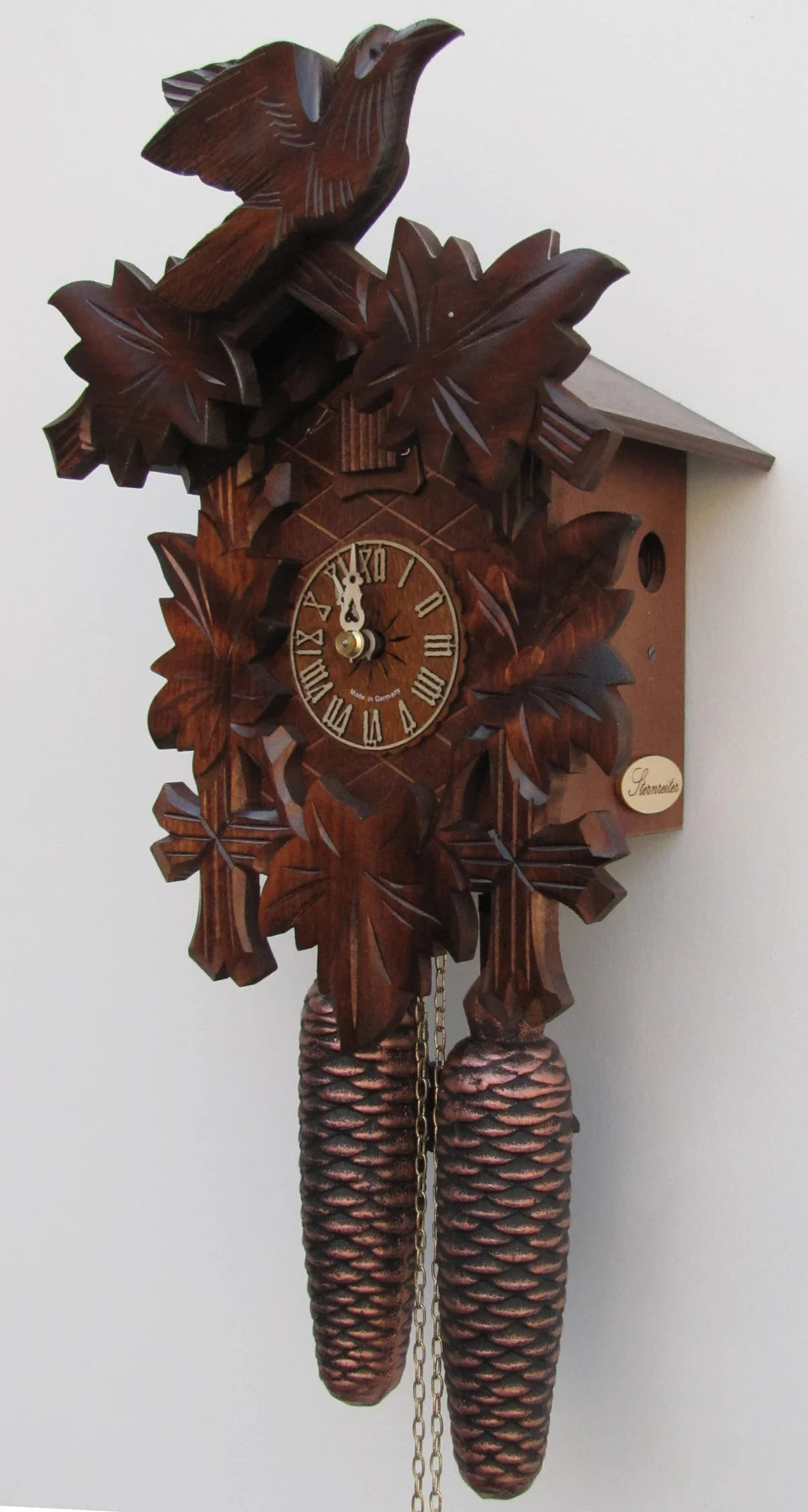 Bird and Leaf Cuckoo Clock 8200